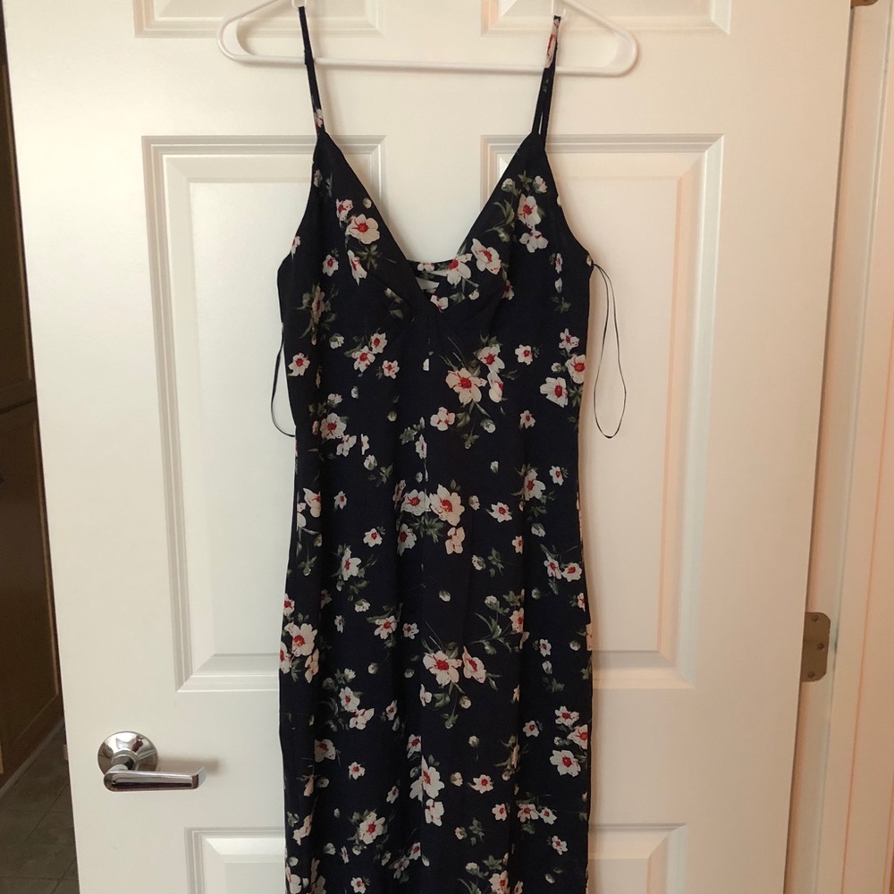 Lulu’s Floral Maxi Dress